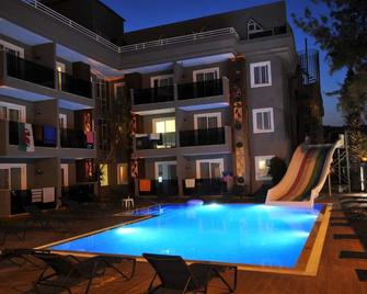 Isla Apart - Marmaris - Kolam