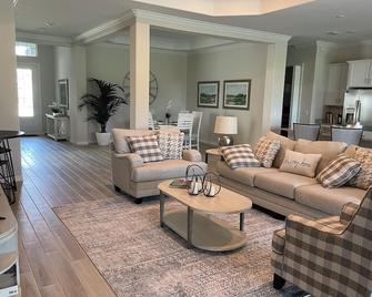 Furnished Pool/ Spa Home Seasonal Rental At Babcock National In Babcock Ranch - Alva - Living room
