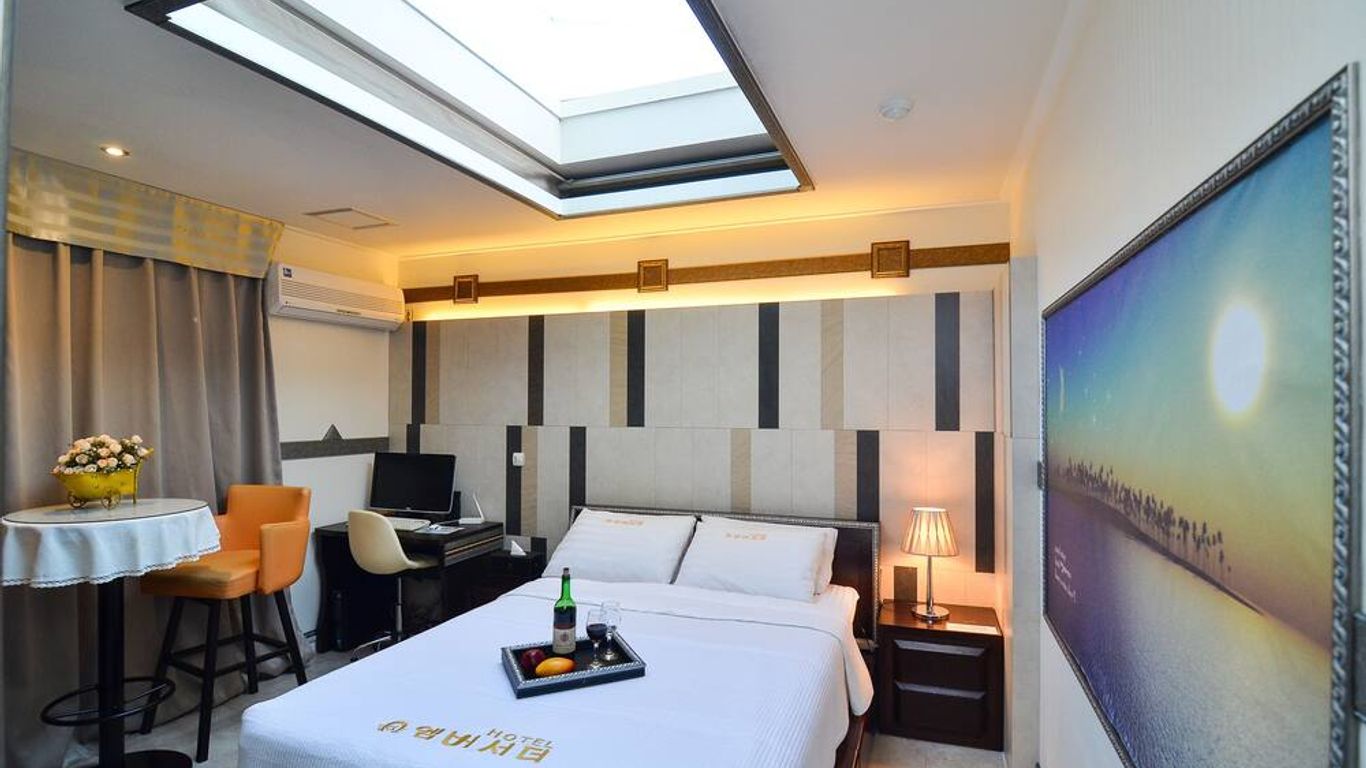 Suncheon Embassador Hotel