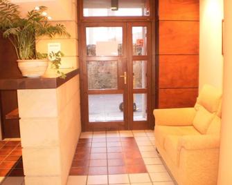 Hostal Patron - Castañares de Rioja - Huiskamer