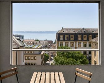 Neuchatel City Hotel - Невшатель - Балкон
