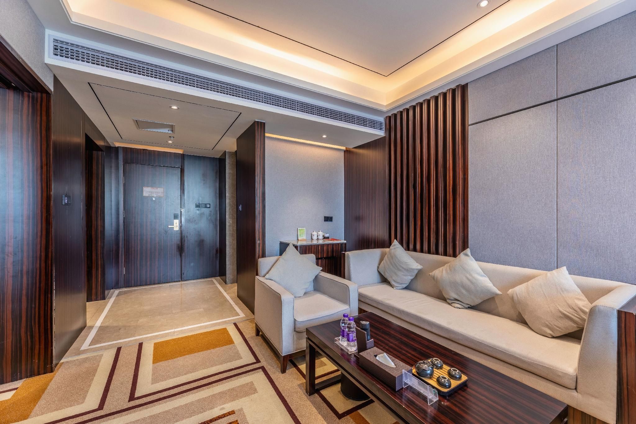 Huafeng Huatian Hotel