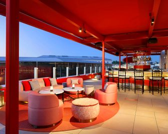 Hard Rock Hotel Madrid - Madrid