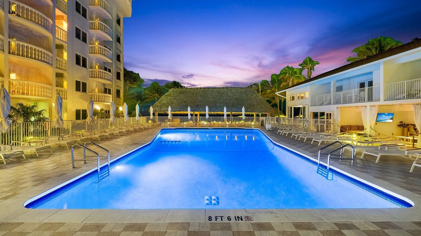 Beachcomber Resort & Club