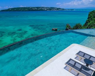 Kayatsuma Okinawa Hotel&resort - Nakijin - Pool