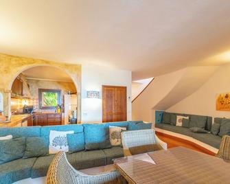Villa on the Gulf of Pevero with access to the sea - Porto Cervo - Sala de estar