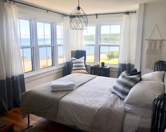 The Salty Cribb - Private Oceanfront vacation home just minutes from Lunenburg - Riverport - Beach