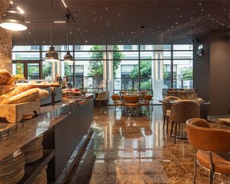Adia Aluma Athens, Curio Collection by Hilton - אתונה - טרקלין