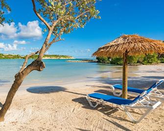 The Verandah Resort And Spa - Willikies - Playa