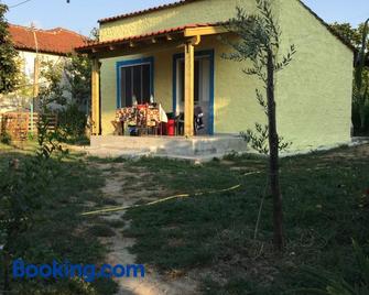 Backpacker Hostel - Elbasan - Building