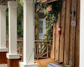 Outpost Inn - Highlands - Balkon
