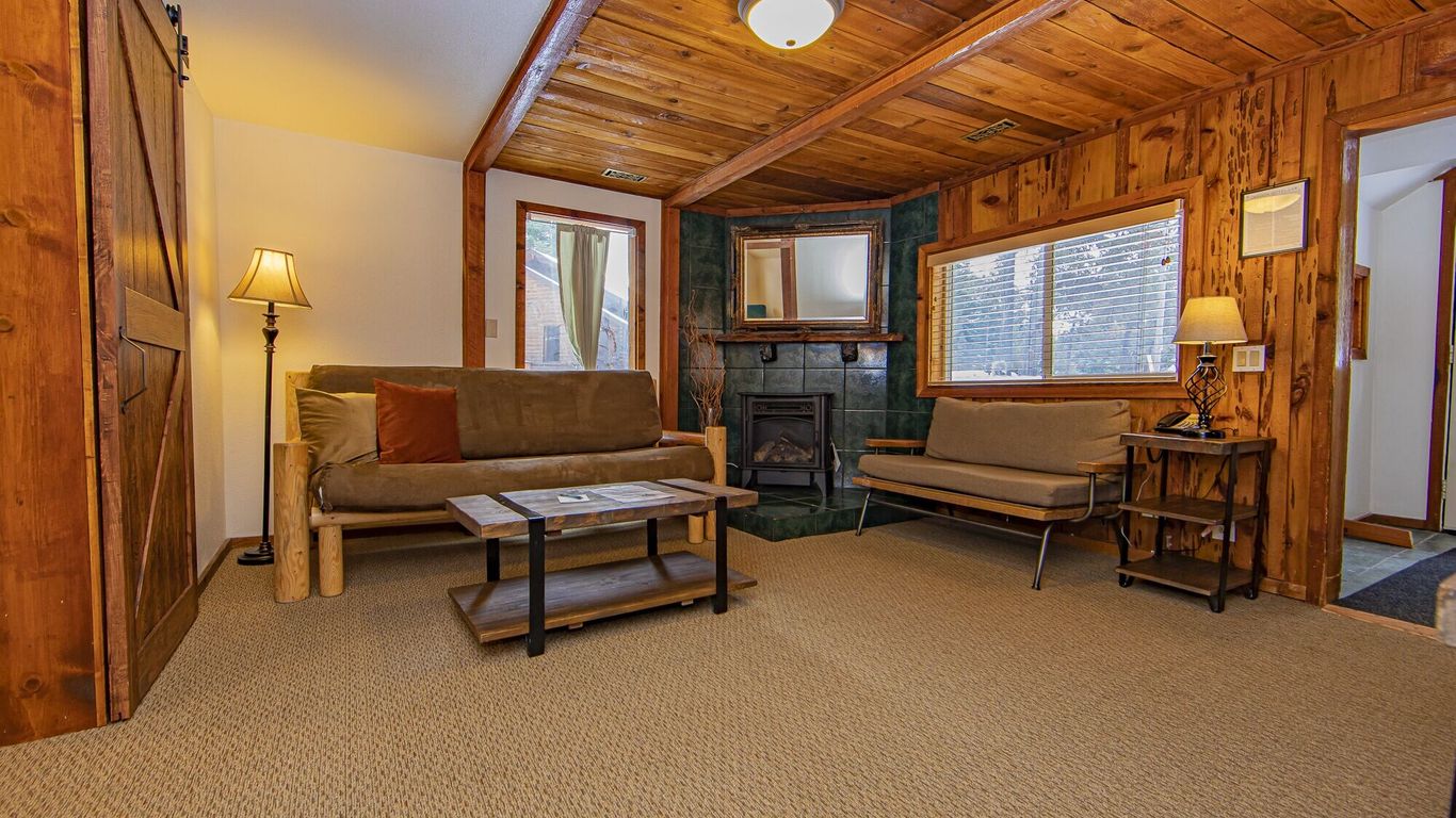 Cooper Spur Mountain Resort