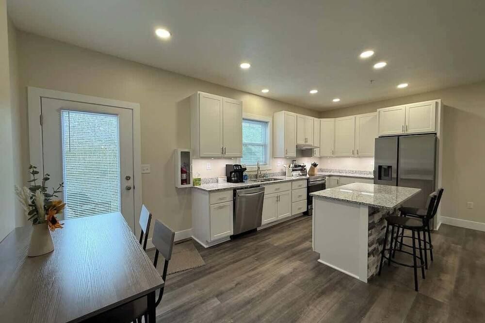 Willow Creek Townhouse