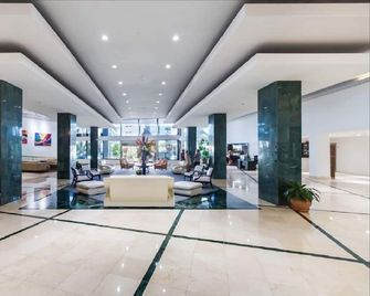 Ocean Front Casablanca Studios With Full Kitchens & Beach Access by Bl Rentals - Miami Beach - Lobby