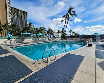 Ilikai Tower One Bedroom City View by RedAwning - Honolulu - Pool