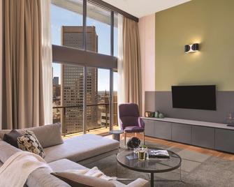 Adina Apartment Hotel Melbourne - Melbourne - Living room