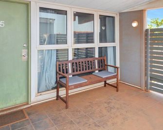 Supersized Studio Inexpensive 1x1 - Port Hedland - Balkon