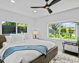 Stunning Poolside Luxury Retreat - Fort Lauderdale - Schlafzimmer