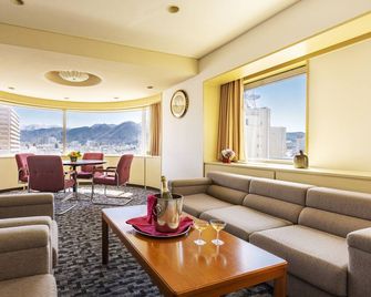 Yamagata Grand Hotel - Yamagata - Obývací pokoj