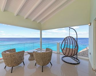 Lagoon Ocean Resort - Lagún - Balcón