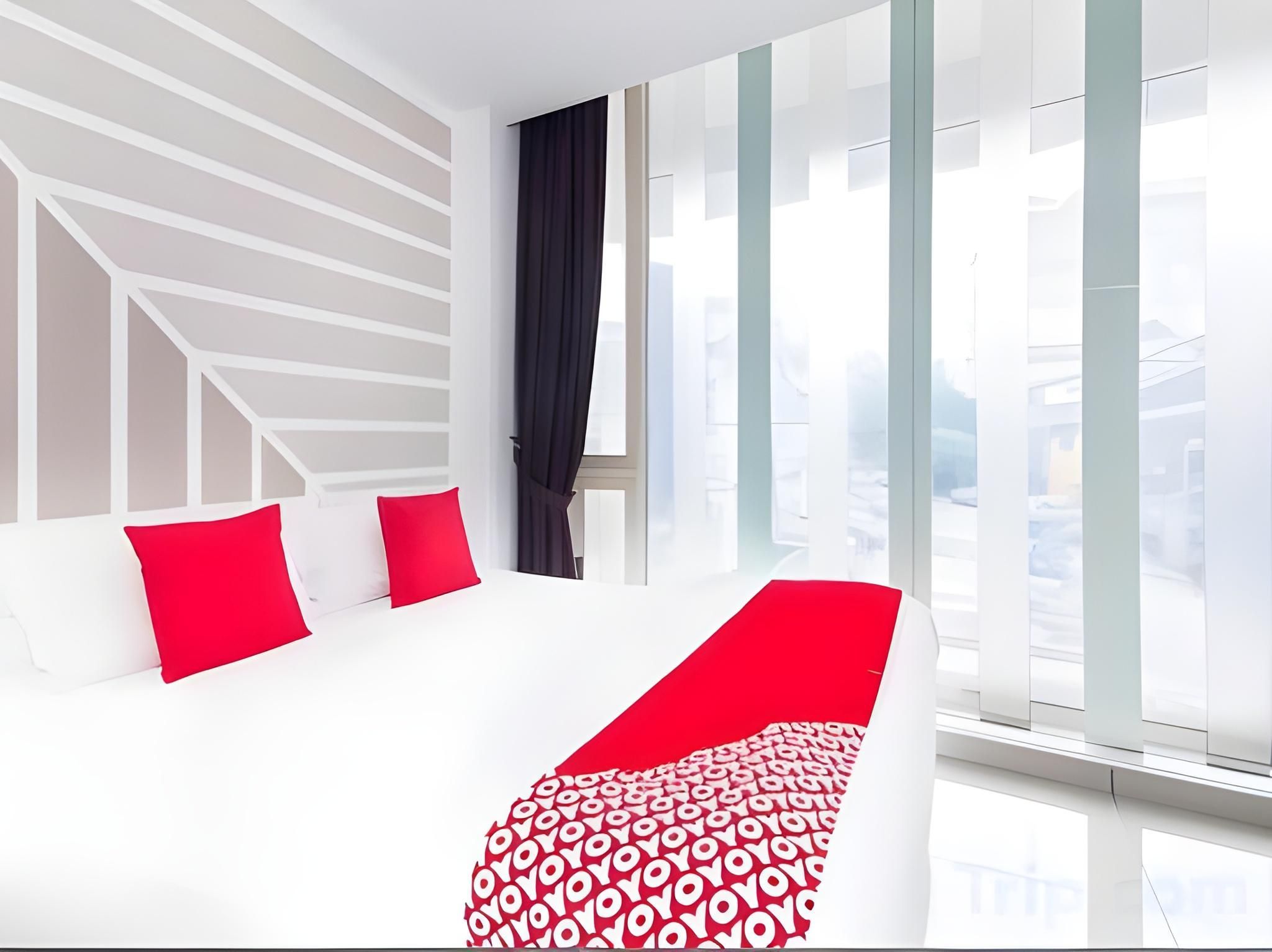 Sand Hotel