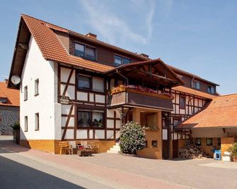 Kölle - Farm Pension Büchsenschütz - Vöhl - Building
