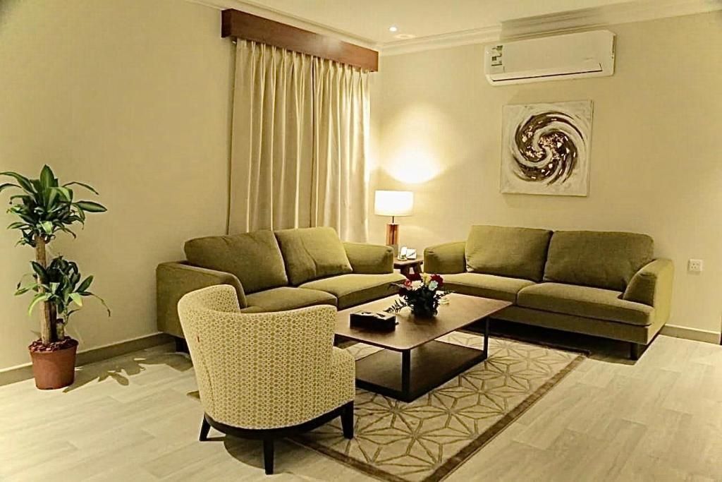 اماكن للوحدات السكنية المفروشة - الهفوف - غرفة معيشة