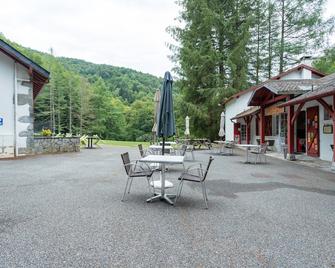 Gite Iraty du Chalet Pedro - Ahaxe-Alciette-Bascassan - Patio