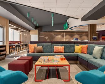 ترو باي هيلتون ألباني إيربورت، نيويورك - الباني (نيويورك) - ردهة