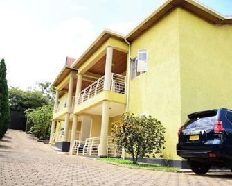 Calm Chaos D1 - Kigali - Building