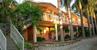 Palm Inn hotel - Port Au Prince - Building