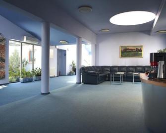 Hotel A4 Airport Kraków Mop Morawica - Morawica (Malopolskie) - Lobby