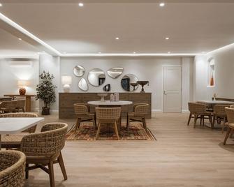 Aqua Luxury Suites By Nomée Hospitality Group - Fira - Restaurante