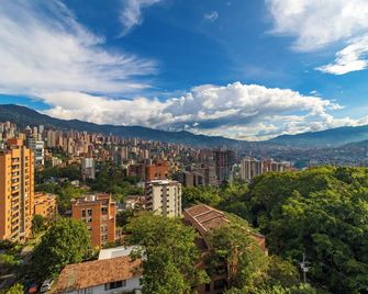 The Morgana Poblado Suites Hotel - Medellín - Vista del exterior