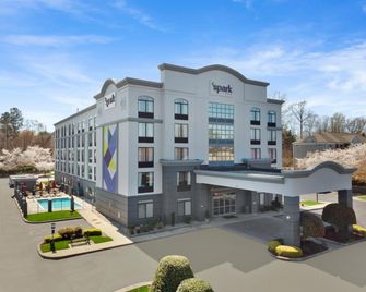 Spark by Hilton Greensboro - Greensboro - Edificio