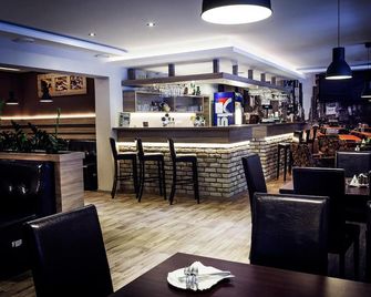 هوتل تاكسيس براتيسلافا - براتيسلافا - بار