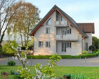 Ferienwohnung am Tuniberg - Freiburg im Breisgau - Building
