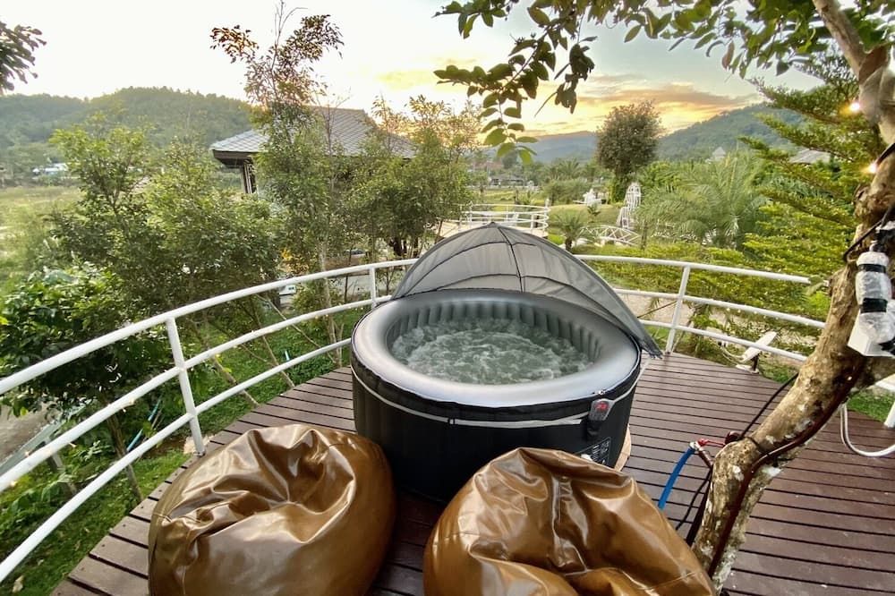 ذا وايت هاوس بوتيك تشينراي