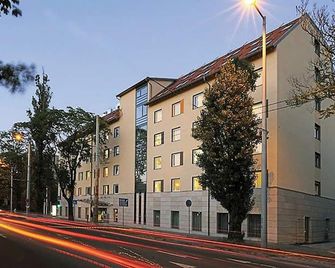 Achat Hotel Budapest - Budapest - Edificio
