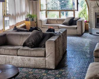 Hotel Alpino - Cuasso al Monte - Living room