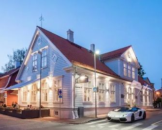 Boutique Hotel Rosenplaenter - Pärnu - Gebäude
