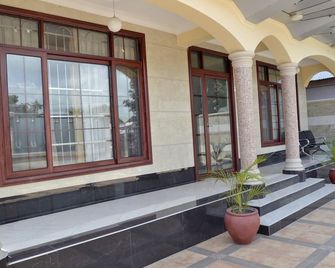 Lantana Hotel - Dar Es Salaam - Pemandangan luar
