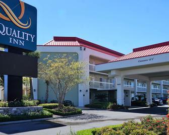 Quality Inn - Gulfport - Bygning