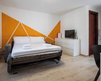 Castellana Mono 68 - Udine - Schlafzimmer