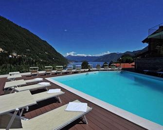Residence Eden Apartments - Argegno - Pool