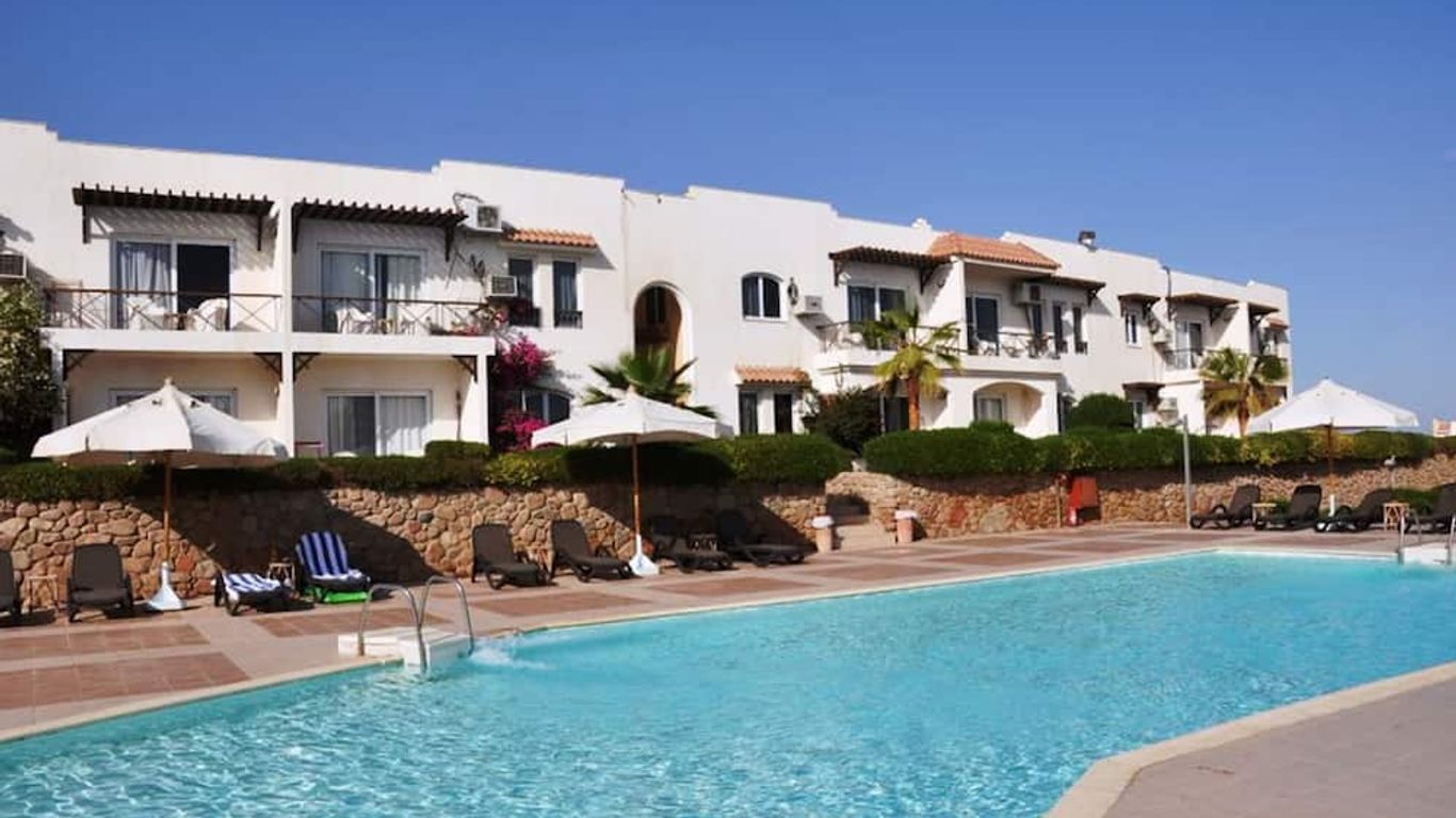 Logaina Sharm Resort