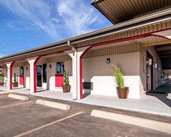 Rodeway Inn Pauls Valley - Pauls Valley - Gebäude