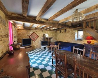 La Toupine en Périgord Noir - 3 bedroom gîte with terrace and pool - Siorac-en-Périgord - Salle à manger