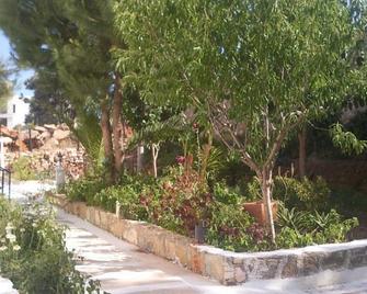 Armagan Apart Hotel - Torba