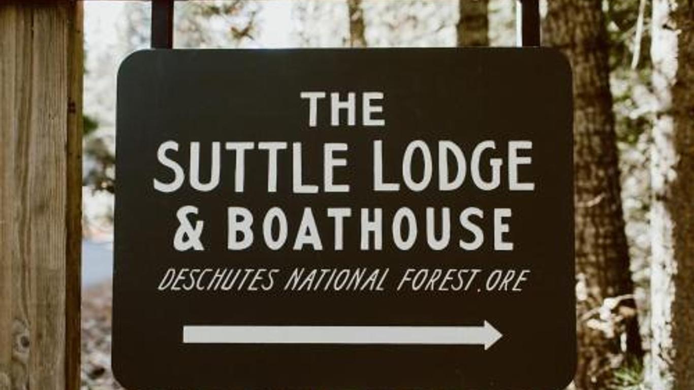 The Suttle Lodge & Boathouse